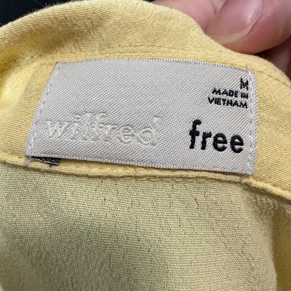 Aritzia Wilfred Free Button-Up  Short Sleeve Top Yellow - Picture 5 of 9